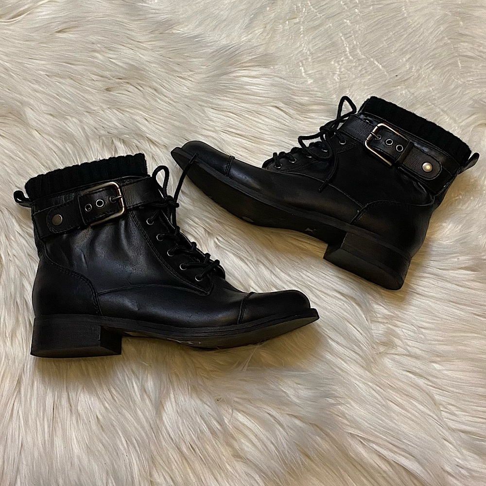 Arturo Chiang black leather upper size 6.5 combat boots